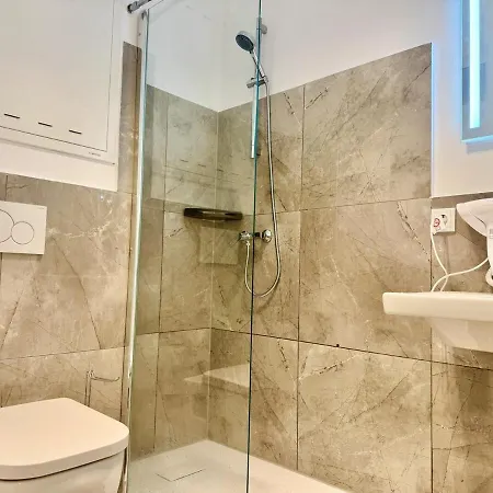 Apartamento Spacious With Patio